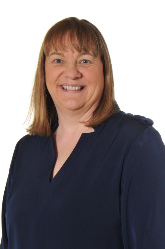 Mrs E Hutchinson